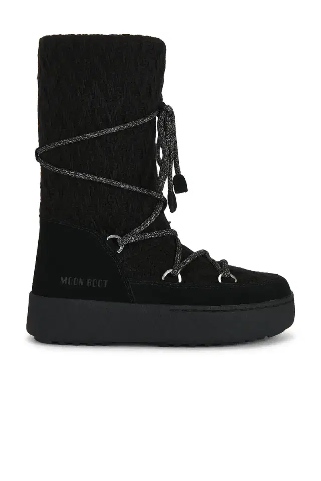 Moon Boot X Guest