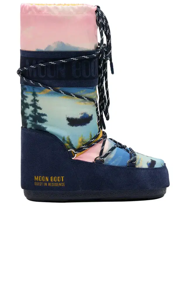 Moon Boot X Guest