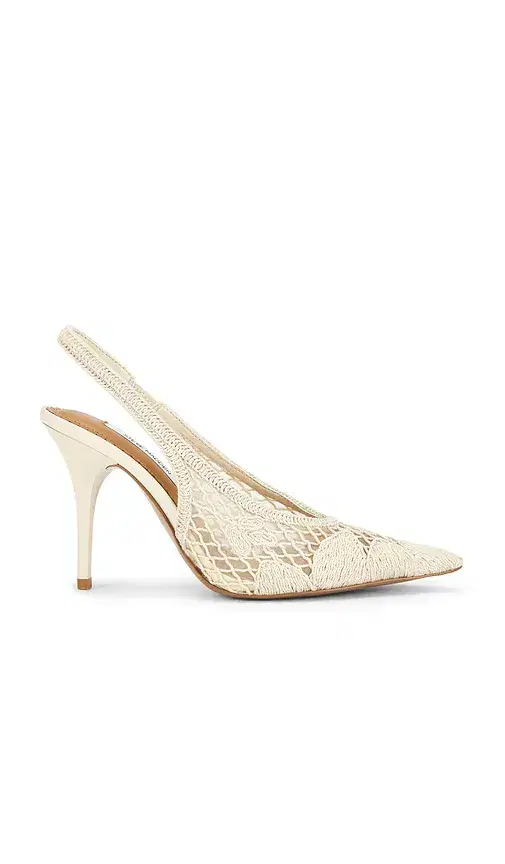 Steve Madden Andromeda Crochet Pump