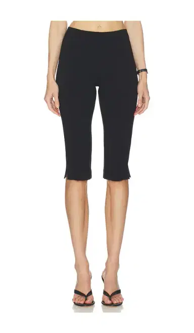 Good American Soft Stretch Ponte Pull On Capris | Thumbnail 1