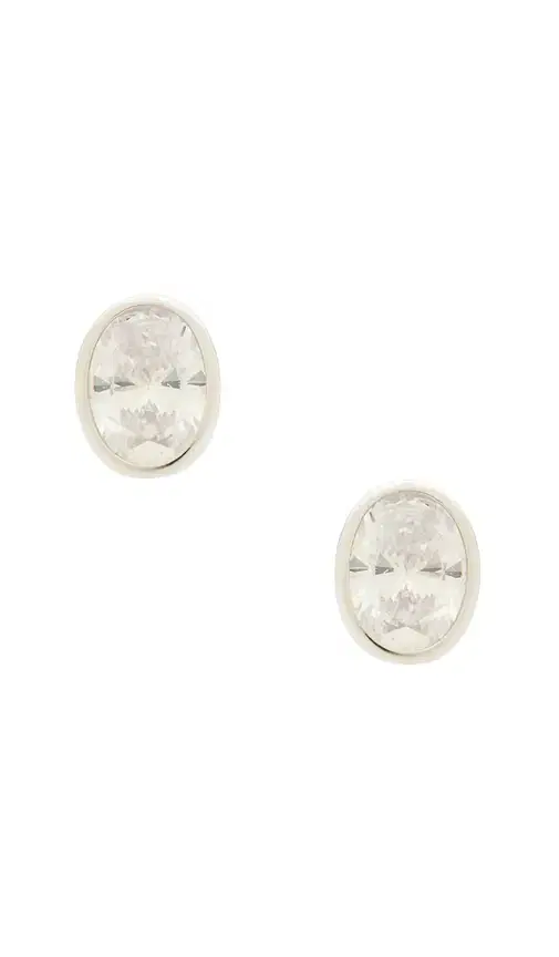 SHASHI Oval Bezel Stud
