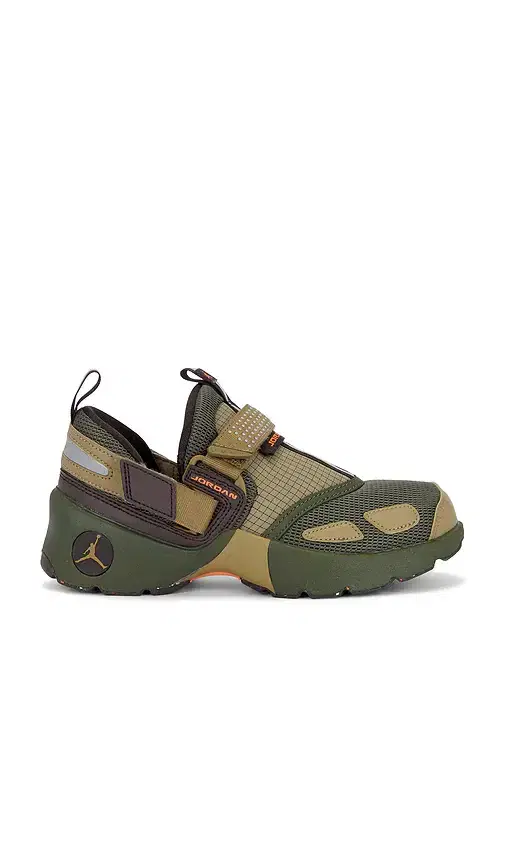 Jordan Trunner LX Sneaker