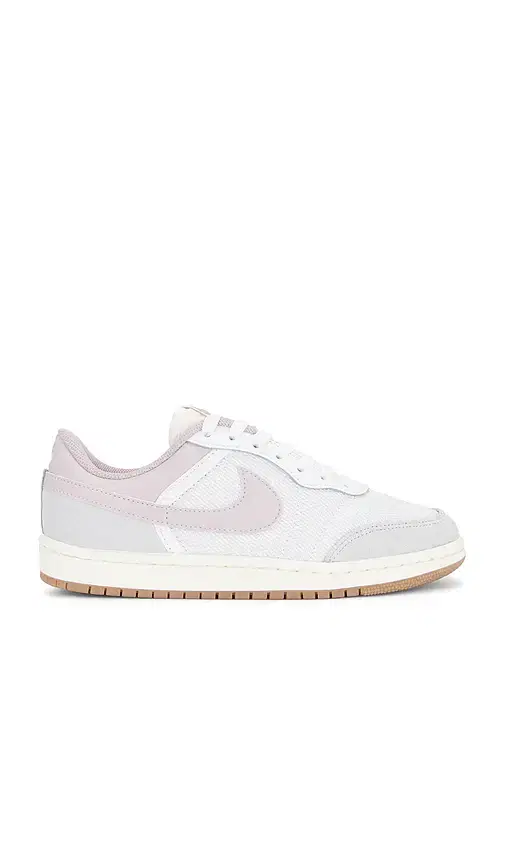 Jordan Air Jordan Skyline Low Sneaker