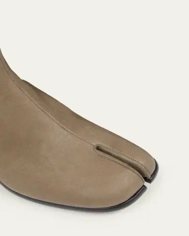 Maison Margiela Men's Tabi Leather Ankle Boots | Thumbnail 4 Maison Margiela Men's Tabi Leather Ankle Boots | Thumbnail 4