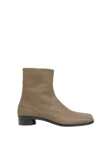 Maison Margiela Men's Tabi Leather Ankle Boots | Thumbnail 1 Maison Margiela Men's Tabi Leather Ankle Boots | Thumbnail 1