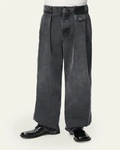 Loewe Men's Leather Label Baggy-Fit Pleated Jeans | Thumbnail 4 Loewe Men's Leather Label Baggy-Fit Pleated Jeans | Thumbnail 4