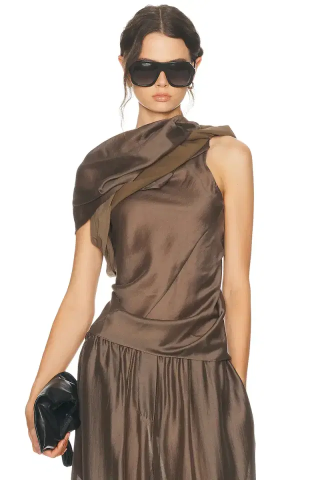 Entire Studios Draft Top