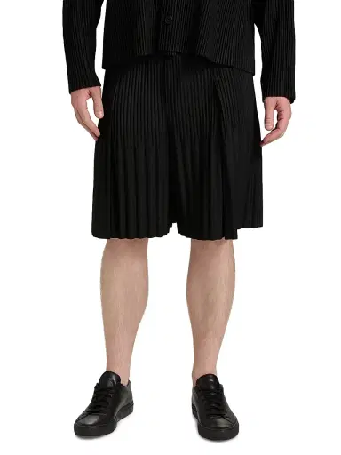 Homme Plissé Issey Miyake Men's Wear Or Wrap Shorts | Thumbnail 3 Homme Plissé Issey Miyake Men's Wear Or Wrap Shorts | Thumbnail 3