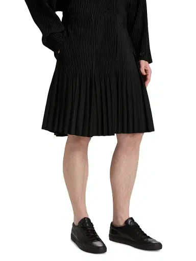 Homme Plissé Issey Miyake Men's Wear Or Wrap Shorts | Thumbnail 4 Homme Plissé Issey Miyake Men's Wear Or Wrap Shorts | Thumbnail 4