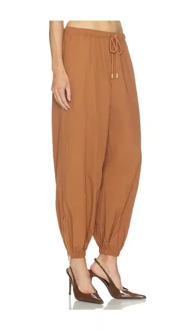 L'Agence Mariko Jogger With Zipper | Thumbnail 2 L'Agence Mariko Jogger With Zipper | Thumbnail 2
