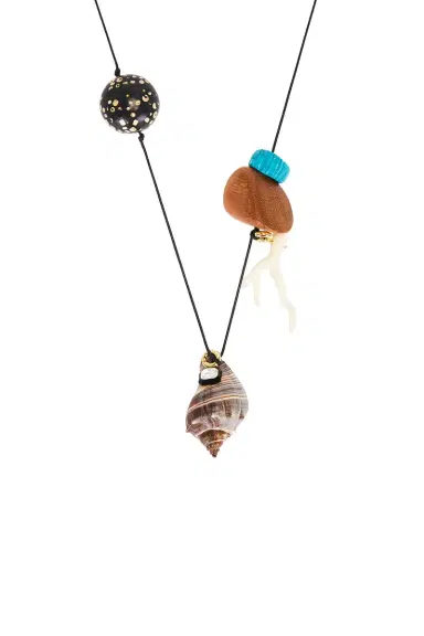 Timeless Pearly Charms And Shells Necklace | Thumbnail 3 Timeless Pearly Charms And Shells Necklace | Thumbnail 3