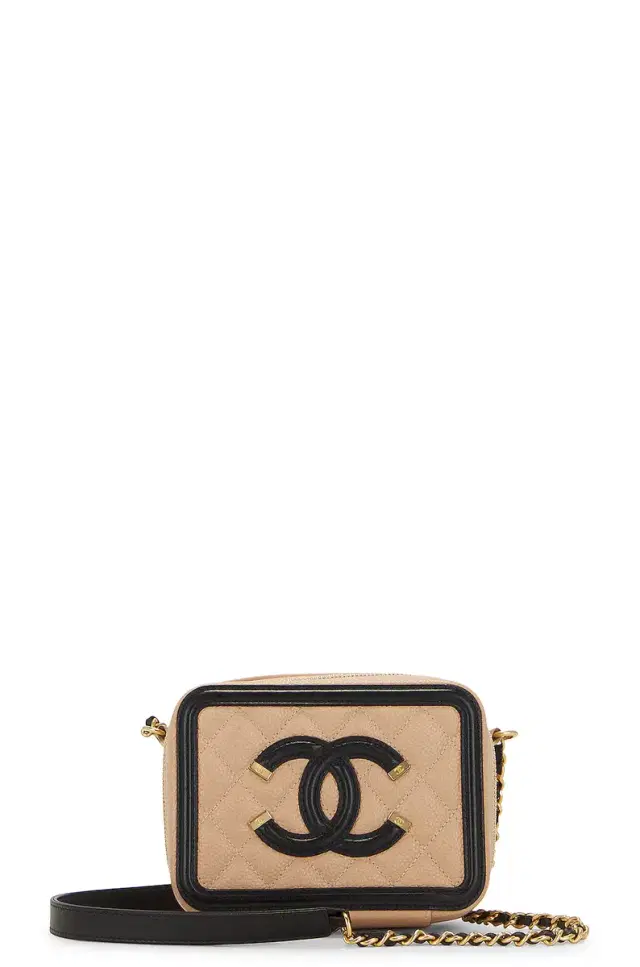 chanel Chanel Filigree Chain Vanity Clutch