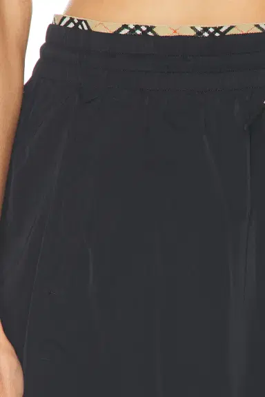 Burberry Astra Short | Thumbnail 6 Burberry Astra Short | Thumbnail 6