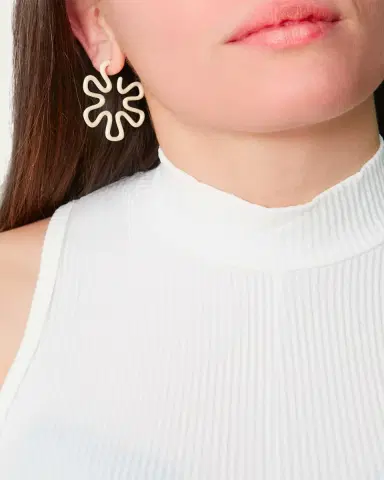 Bea Bongiasca Panna Flower Earrings with Enamel | Thumbnail 2