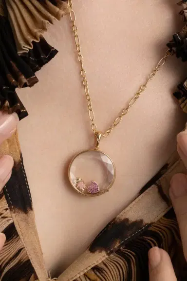 LOQUET Round Large Locket Figaro Chain Necklace | Thumbnail 3