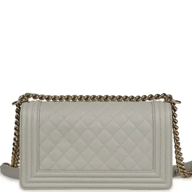 Chanel Chanel Medium Boy Bag Light Grey Caviar Light Gold Hardware | Thumbnail 4 Chanel Chanel Medium Boy Bag Light Grey Caviar Light Gold Hardware | Thumbnail 4