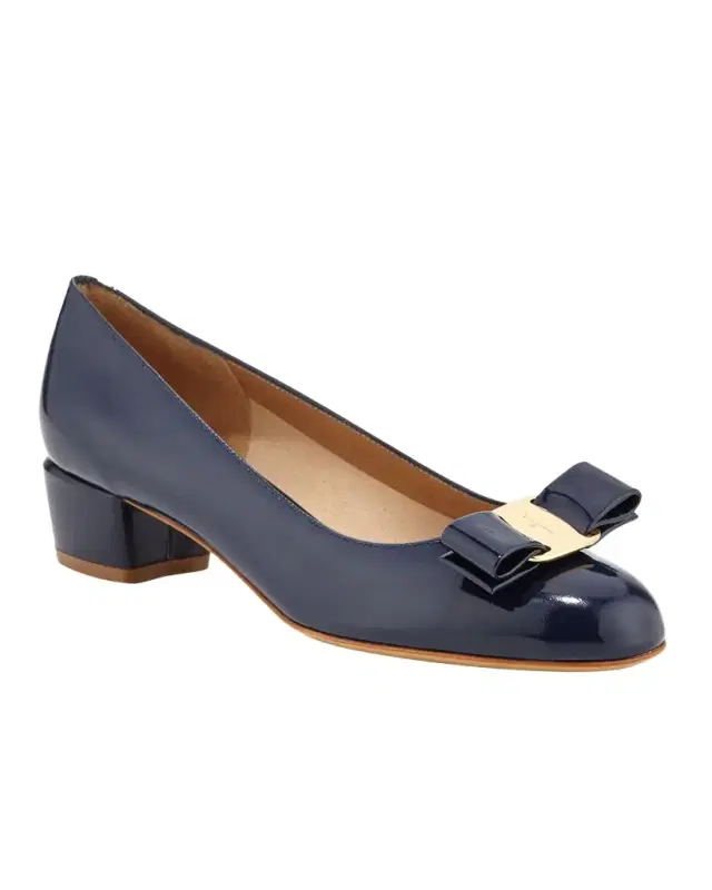 FERRAGAMO Vara Bow Leather Low Pumps