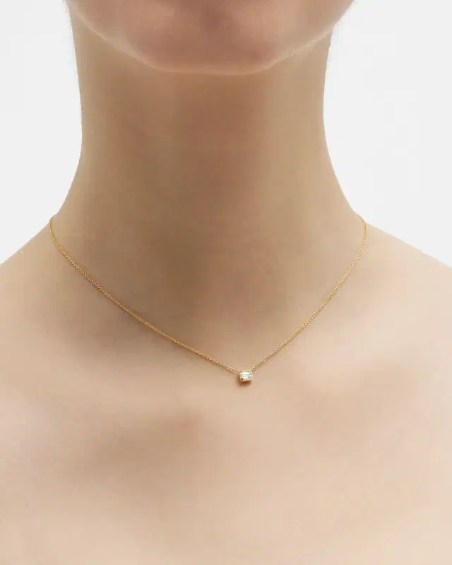 18k Emerald-Cut Diamond Solitaire Necklace