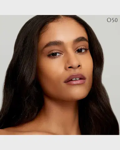 CLÉ DE PEAU BEAUTÉ Radiant Fluid Foundation Natural SPF 25, 1.1 oz. | Thumbnail 3 CLÉ DE PEAU BEAUTÉ Radiant Fluid Foundation Natural SPF 25, 1.1 oz. | Thumbnail 3