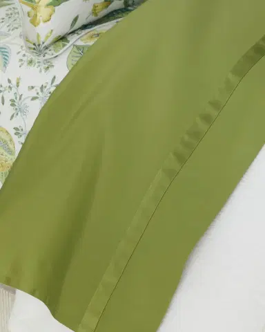 Matouk Nocturne 600 Thread Count Full/Queen Flat Sheet | Thumbnail 1 Matouk Nocturne 600 Thread Count Full/Queen Flat Sheet | Thumbnail 1