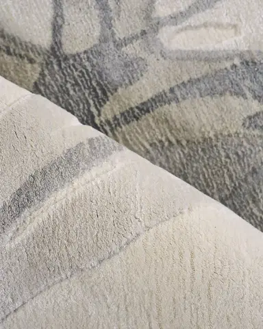 Exquisite Rugs Gianni Hand-Loomed Silver Rug | Thumbnail 3