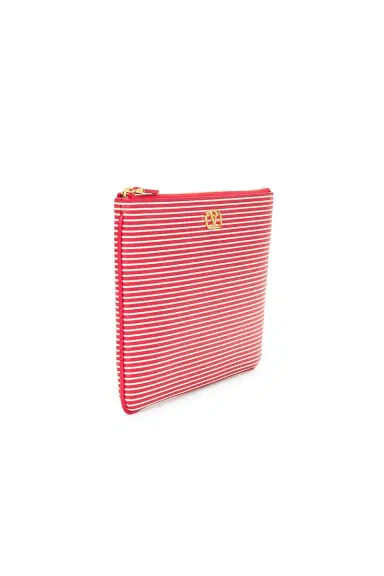 Valentino Garavani VLogo Signature Medium Flat Pouch | Thumbnail 4