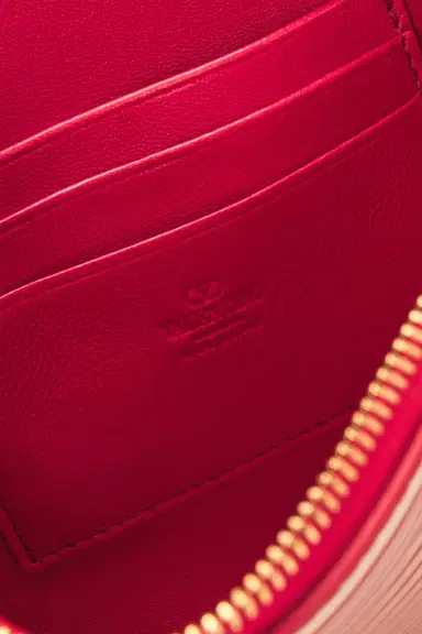 Valentino Garavani VLogo Signature Medium Flat Pouch | Thumbnail 6