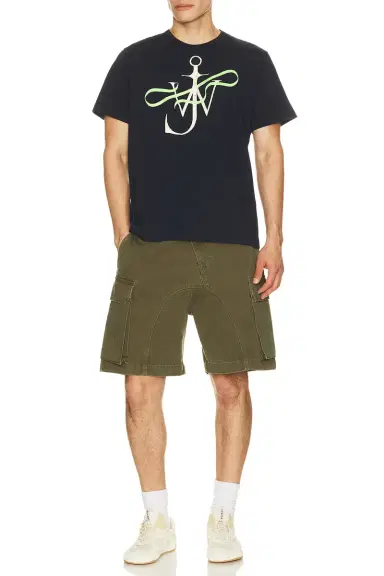 JW Anderson Twisted Patch Pocket Short | Thumbnail 3