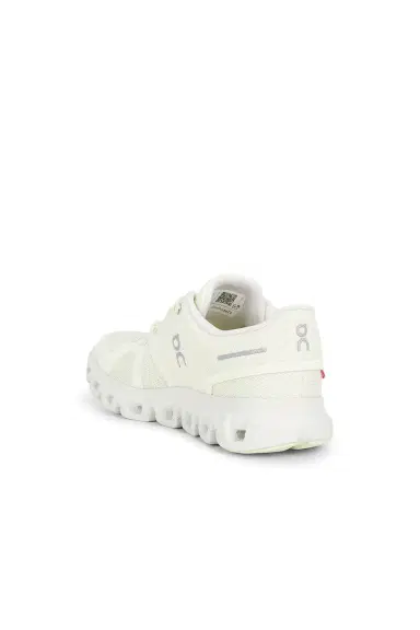 ON Cloud 6 Sneaker | Thumbnail 3