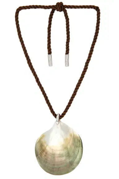 Julietta Shell Necklace | Thumbnail 3