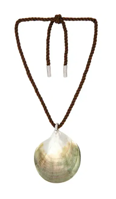 Julietta Shell Necklace | Thumbnail 1