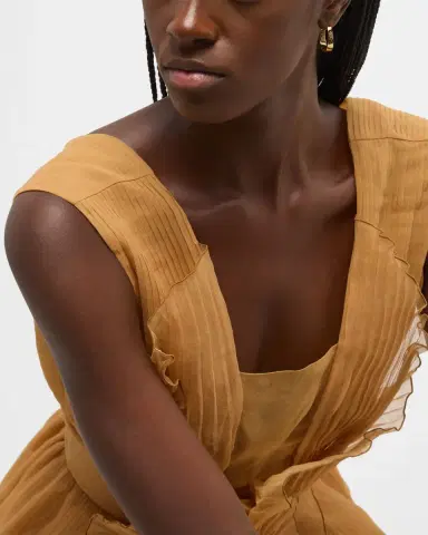 Anita Ko Plain Meryl Hoop Earrings in Yellow Gold | Thumbnail 5