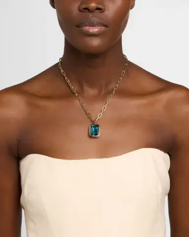 Goshwara Manhattan 18K Yellow Gold London Blue Topaz Cushion Cut Pendant Necklace, 18"L | Thumbnail 2 Goshwara Manhattan 18K Yellow Gold London Blue Topaz Cushion Cut Pendant Necklace, 18"L | Thumbnail 2