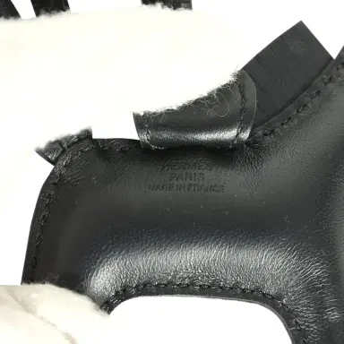 HERMÈS Hermes Rodeo Bag Charm PM So Black Milo Lambskin | Thumbnail 3 HERMÈS Hermes Rodeo Bag Charm PM So Black Milo Lambskin | Thumbnail 3