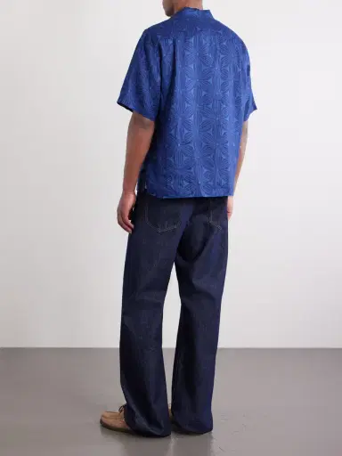 Blue Blue Japan Sakura Camp-Collar Indigo-Dyed Floral-Print Linen Shirt - Men | Thumbnail 4