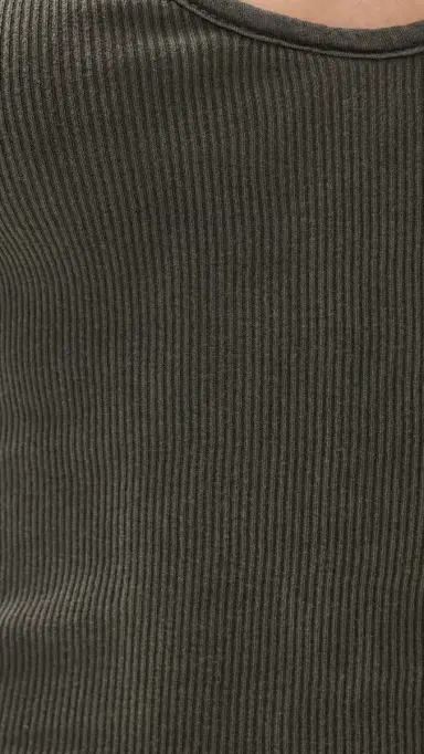 ALL THREE Claire V-Tank Army Green | Thumbnail 6 ALL THREE Claire V-Tank Army Green | Thumbnail 6