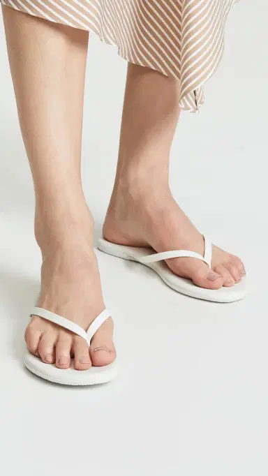 TKEES Solids Flip Flops No. 1 / White | Thumbnail 3