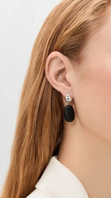 AGMES Ada Earrings Sterling Silver/Onyx | Thumbnail 3