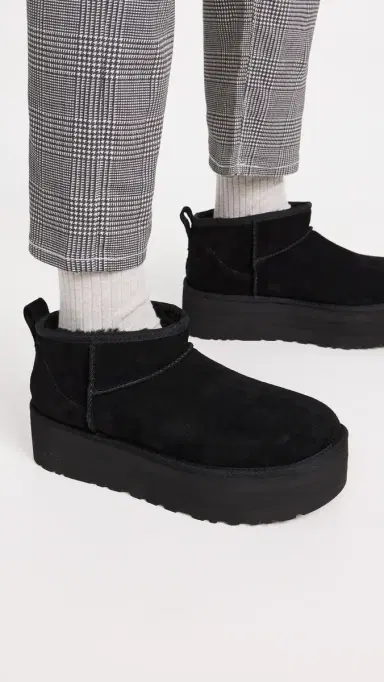 UGG Classic Ultra Mini Platform Boots Black 7 | Thumbnail 3