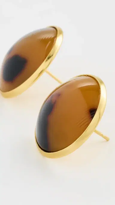 SHASHI Tort Stud Earrings Gold/Tort One Size | Thumbnail 4 SHASHI Tort Stud Earrings Gold/Tort One Size | Thumbnail 4