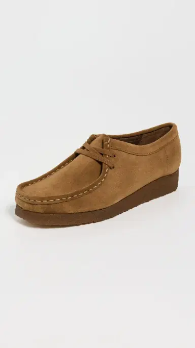 Clarks Wallabee Shoes | Thumbnail 2