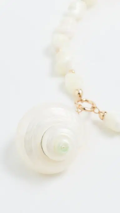 Ettika Sunken Treasure Shell Necklace Gold One Size | Thumbnail 4