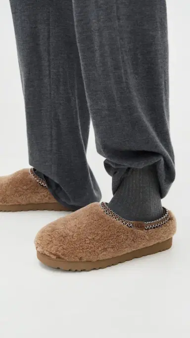 UGG Tasman Maxi Curly Slippers Chestnut 6 | Thumbnail 3
