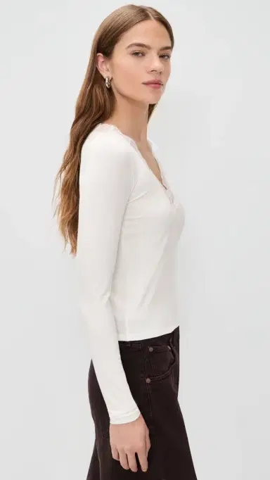 RE/DONE Lace V Neck Long Sleeve Tee Off White | Thumbnail 4