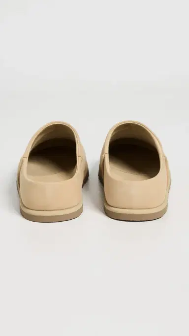 UGG Otzo Clogs | Thumbnail 4 UGG Otzo Clogs | Thumbnail 4