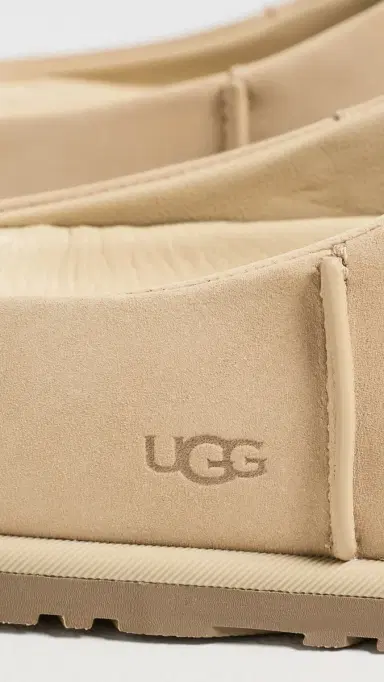 UGG Otzo Clogs | Thumbnail 6 UGG Otzo Clogs | Thumbnail 6
