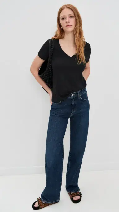 Madewell Relaxed V-Neck Tee Jet Black | Thumbnail 5 Madewell Relaxed V-Neck Tee Jet Black | Thumbnail 5