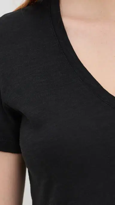 Madewell Relaxed V-Neck Tee Jet Black | Thumbnail 6 Madewell Relaxed V-Neck Tee Jet Black | Thumbnail 6