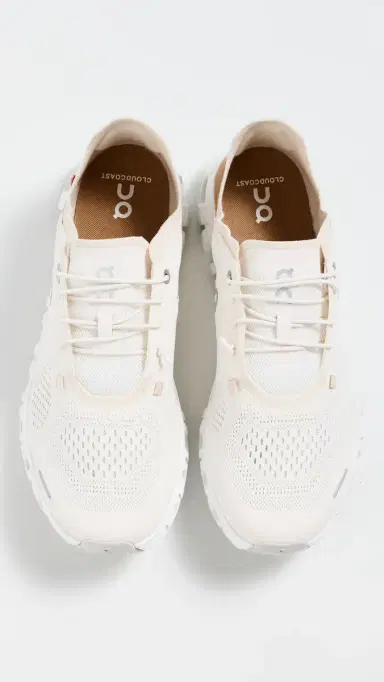ON Cloud 6 Coast Sneakers Gardenia/Sphinx 9 | Thumbnail 5