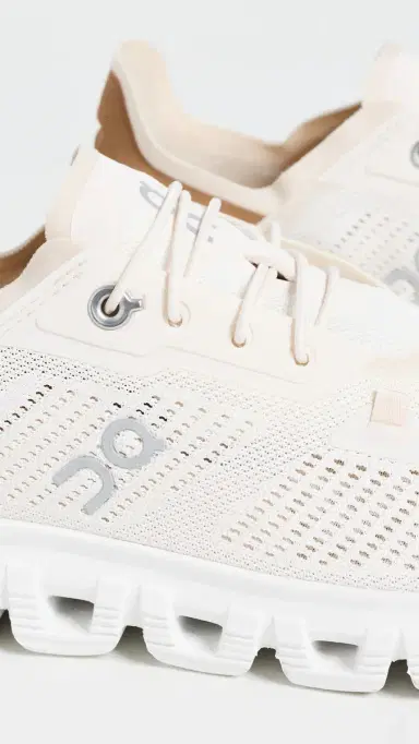 ON Cloud 6 Coast Sneakers Gardenia/Sphinx 9 | Thumbnail 6